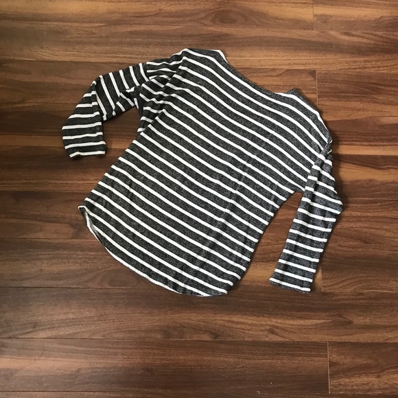 Divided long sleeved stripped tee - Picture 6 of 6